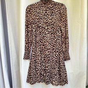 Absolutely Famous dress 🤎 animal print 🤎 smocked 🤎 small
